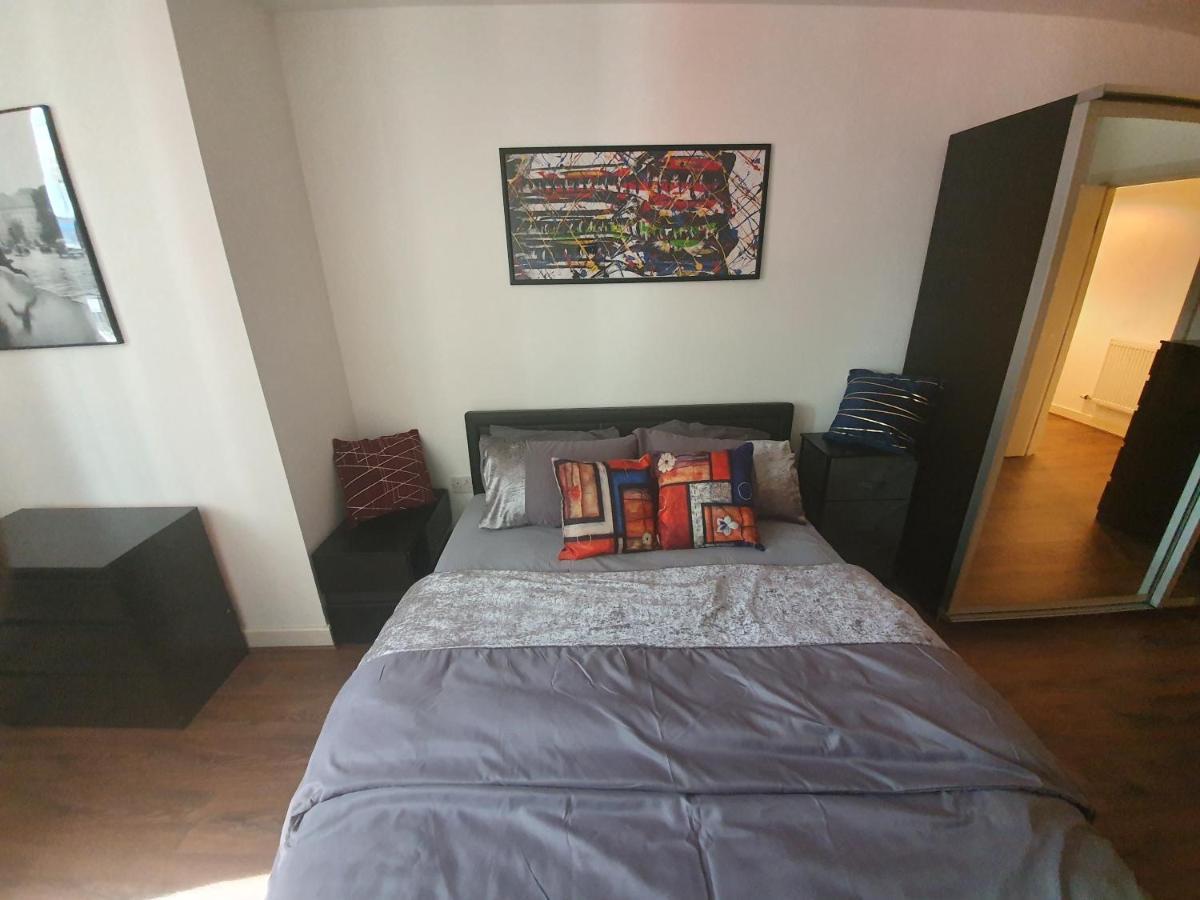 Double Room With Shared Bathroom ลอนดอน ภายนอก รูปภาพ